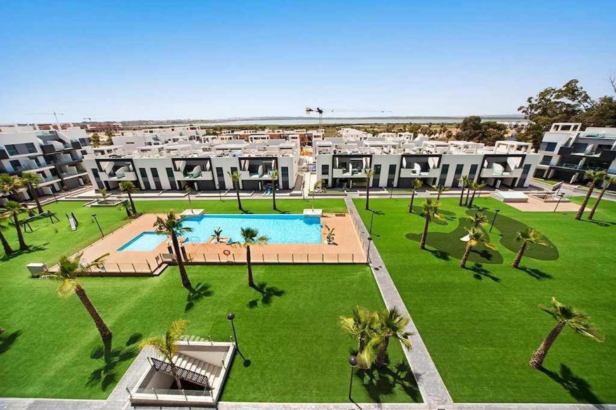 Oasis Beach El Raso Guardamar 拉马他 外观 照片